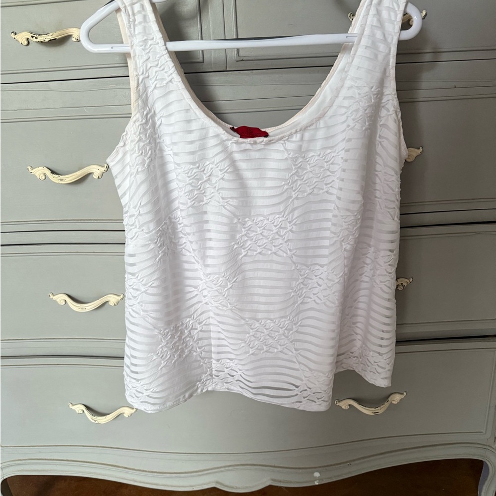 White dress-up duo. Tank and see-through over-jacket. Rhinestones on the cuffs. - Picture 4 of 14